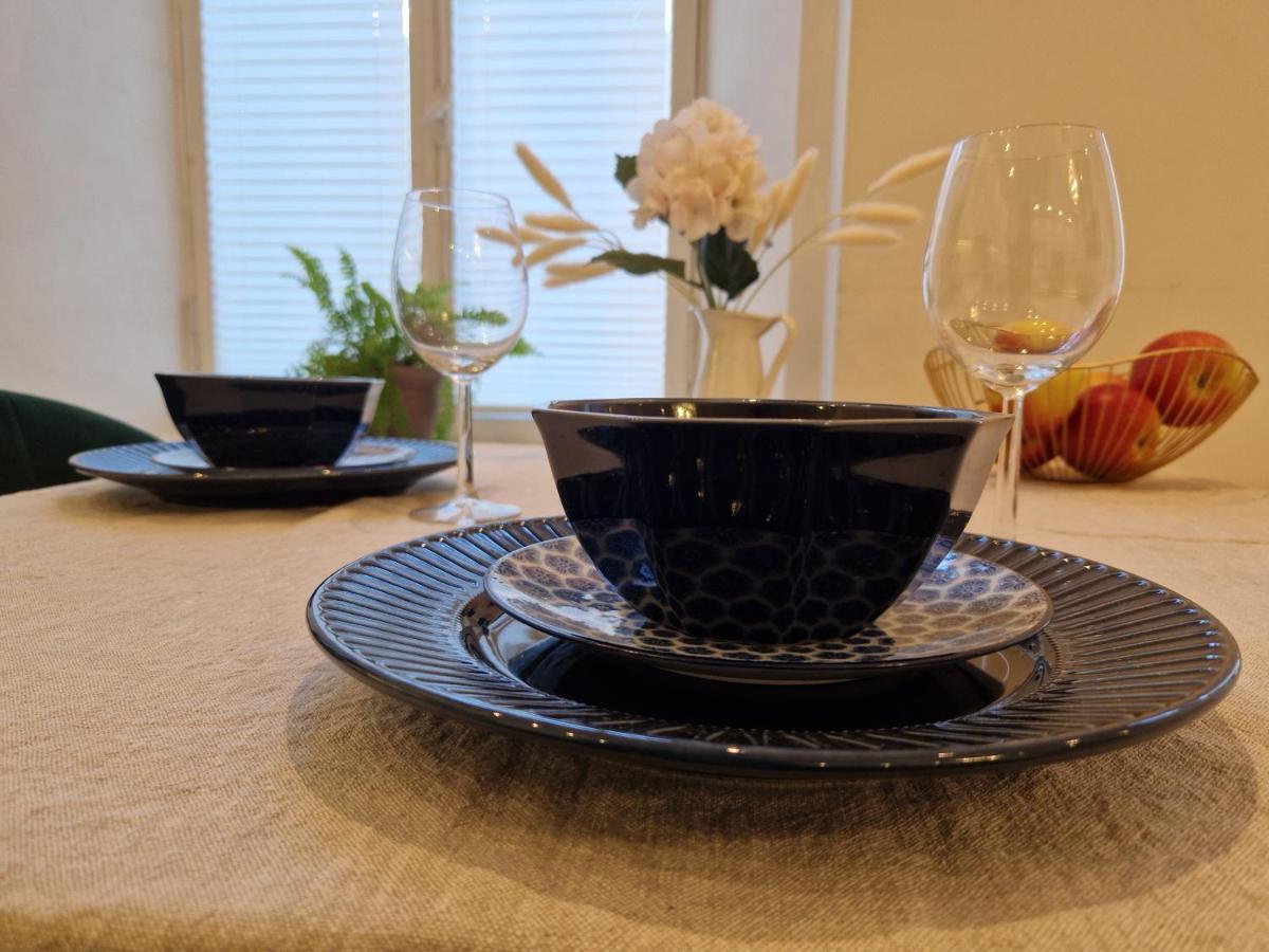 Lovely Apartment In Tallinn Old Town Exteriör bild