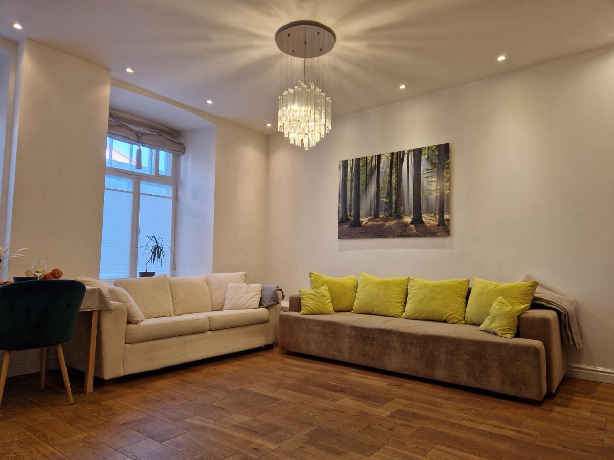 Lovely Apartment In Tallinn Old Town Exteriör bild