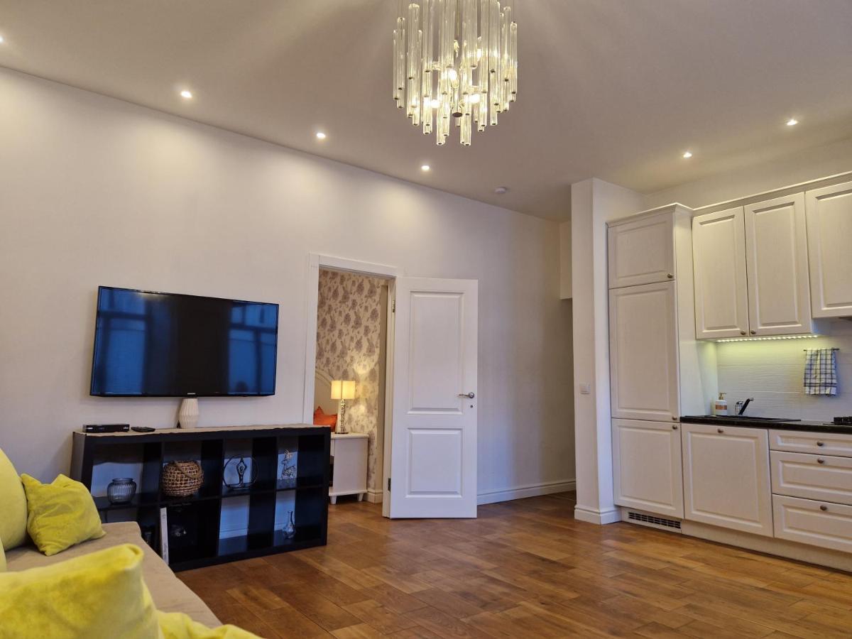 Lovely Apartment In Tallinn Old Town Exteriör bild